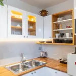 One , Sea View , Free Parking Апартаменты Дубровник