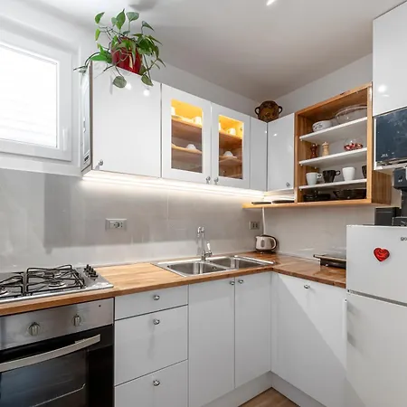 One , Sea View , Free Parking Daire *