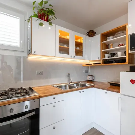 Daire One , Sea View , Free Parking