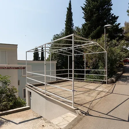 Apartment One , Sea View , Free Parking
