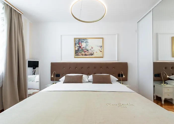 One , Sea View , Free Parking